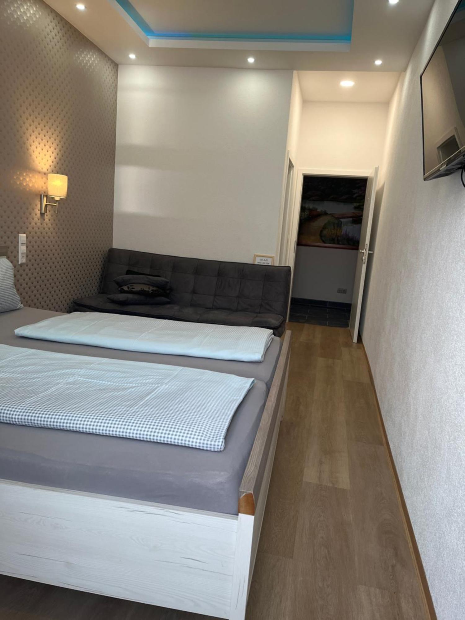 Trang Hotel Rastatt Exterior foto